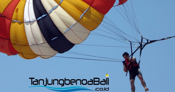 Parasailing Tanjung Benoa Bali