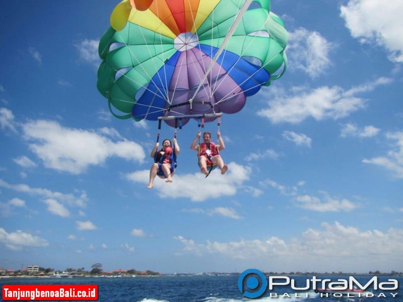 Parasailing Adventure di Tanjung Benoa Bali